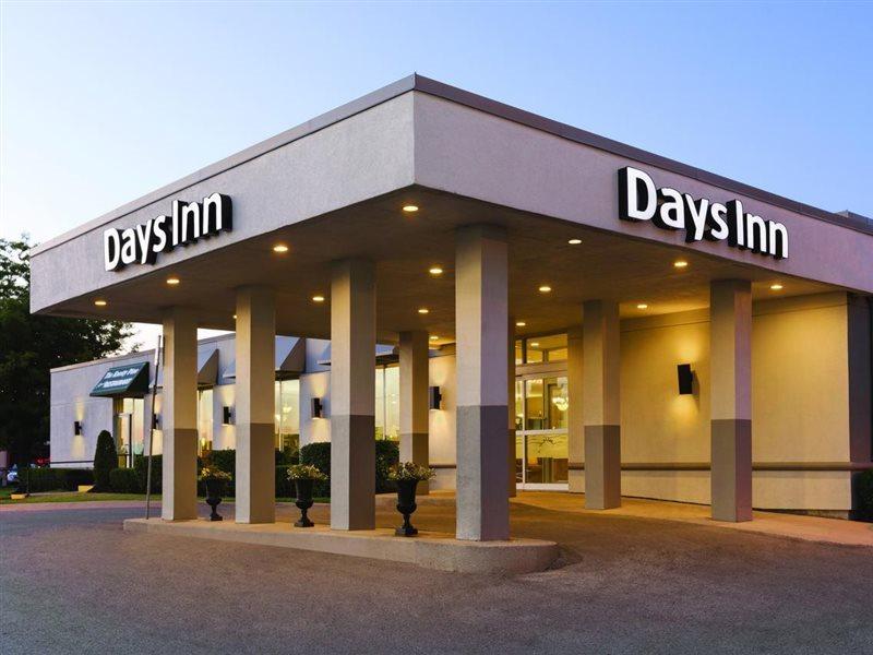 Days Inn By Wyndham Londres Exterior foto